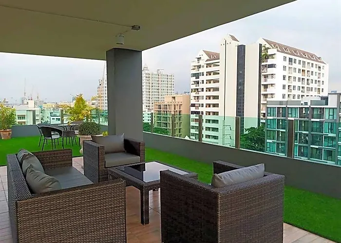 Hotel The Qube Fifty