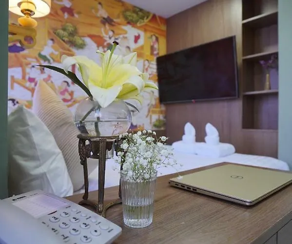 The Qube Fifty Hotel 3*